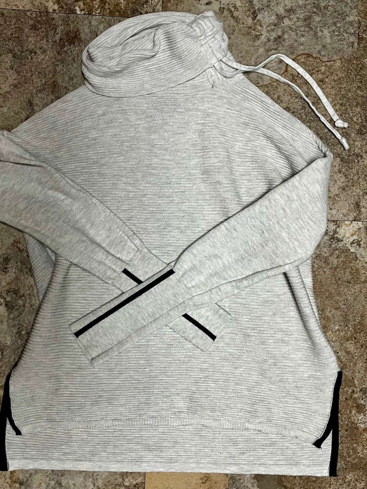 Cynthia Rowley Athletic Top, size SM - Image 1