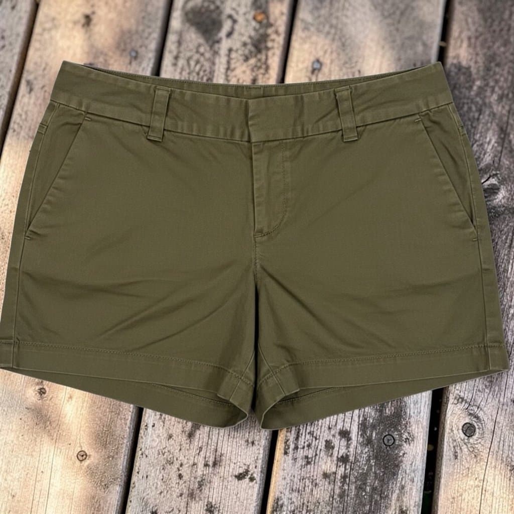 Loft Cargo Shorts Size 4 - Image 1