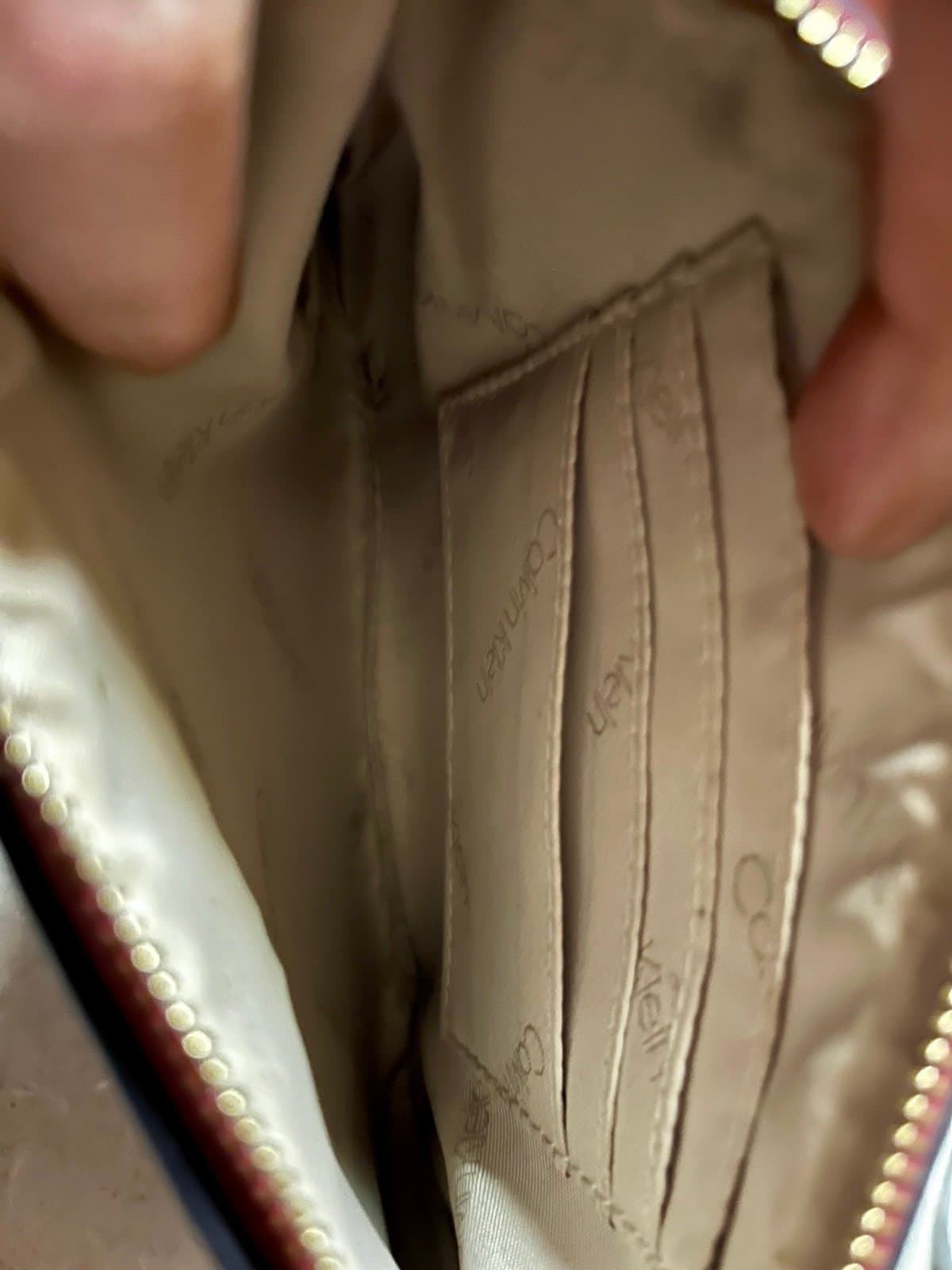Calvin Klein Clutch, never used - Thumbnail 4
