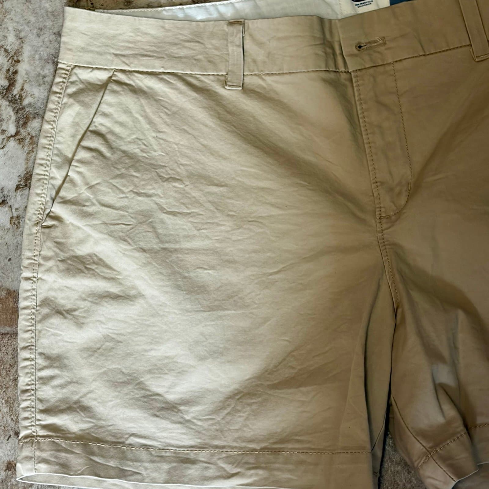 Women’s Old Navy Shorts 12 - Thumbnail 2