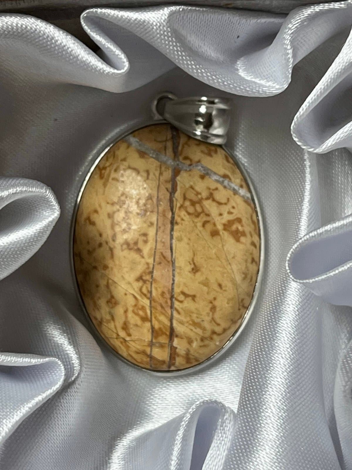 NWT, Coconut Stone Necklace - Thumbnail 4