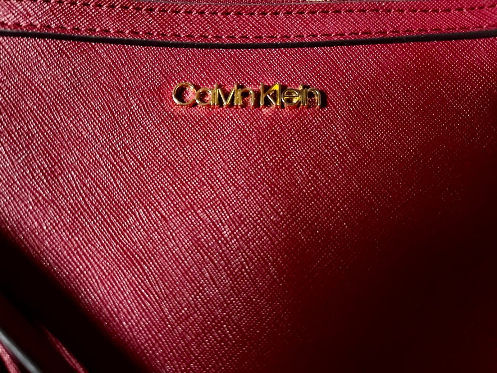 Calvin Klein Clutch, never used - Thumbnail 2