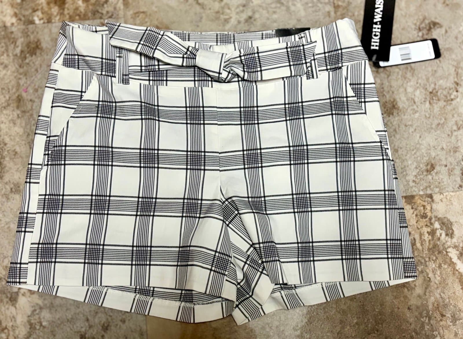 NWT, SOHO women’s Shorts L - Image 1
