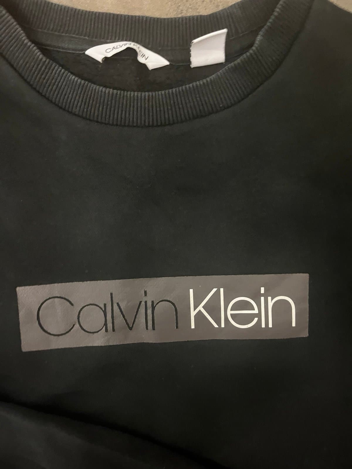 Calvin Klein Sweater size SM - Thumbnail 2