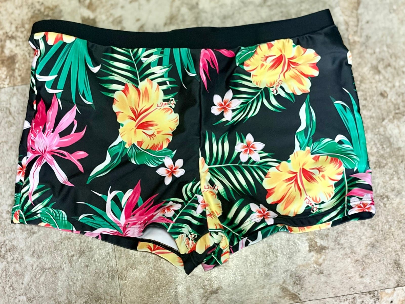 Women’s Floral Swim Shorts, xl - Image 1