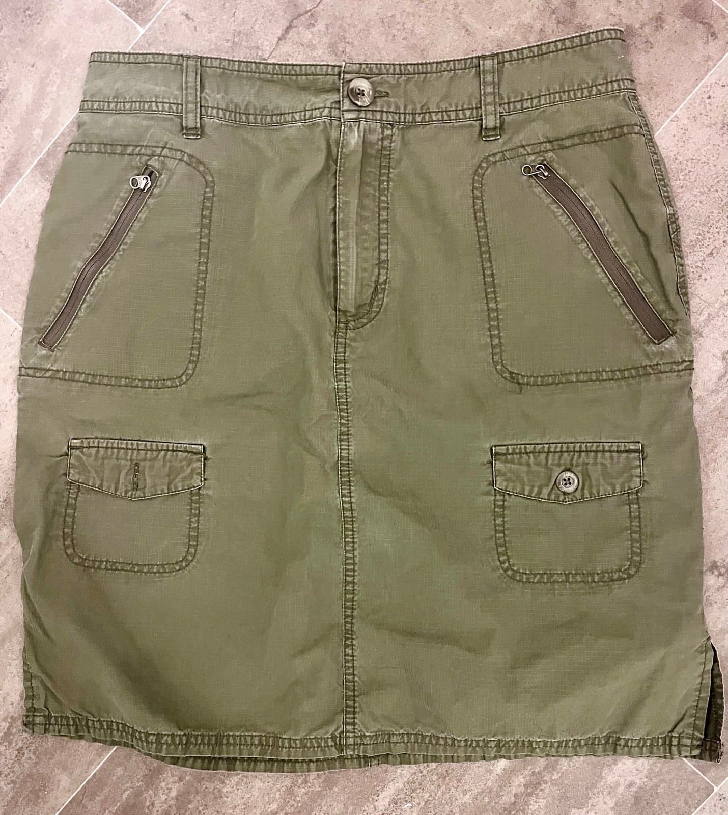 Columbia Skirt, size 10 - Image 1
