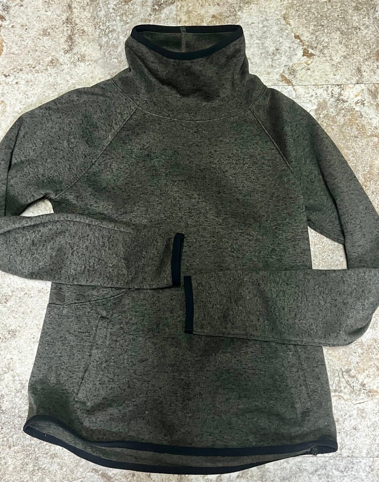 Tek Gear pullover, size SM - Image 1