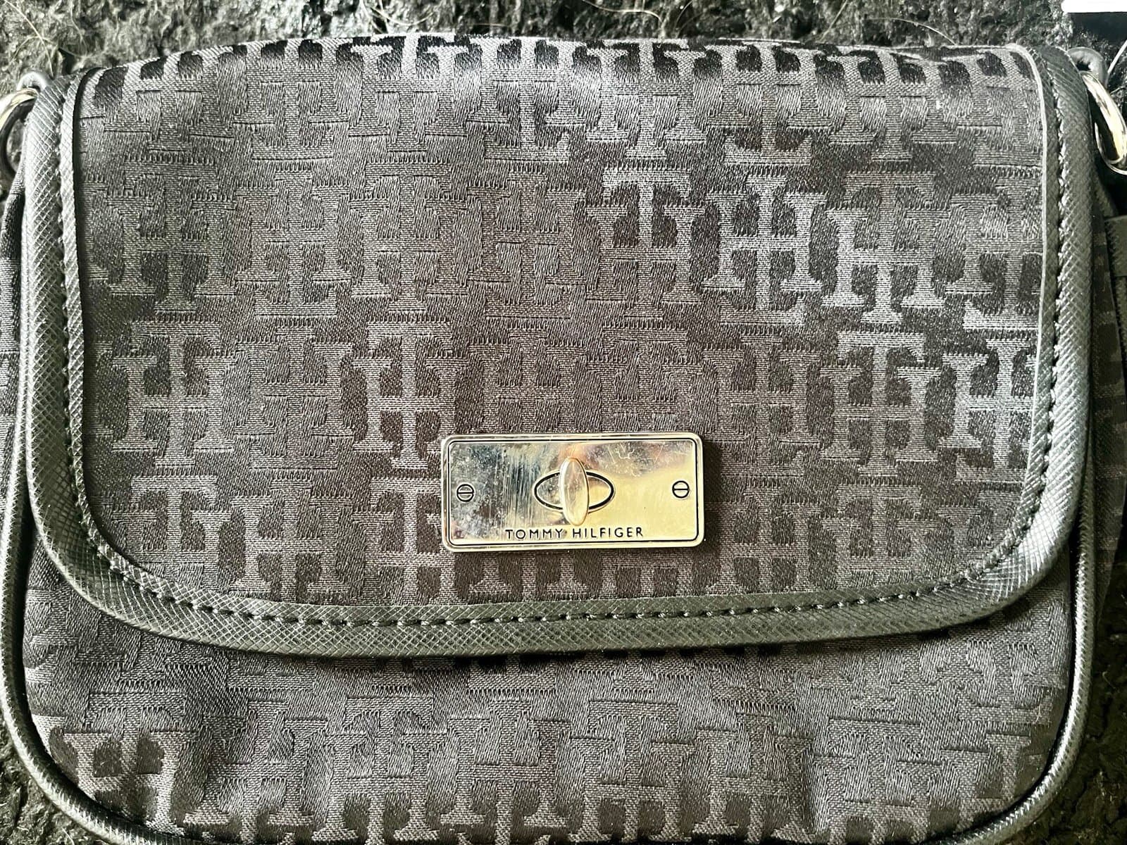 New Tommy Hilfiger Purse - Thumbnail 5