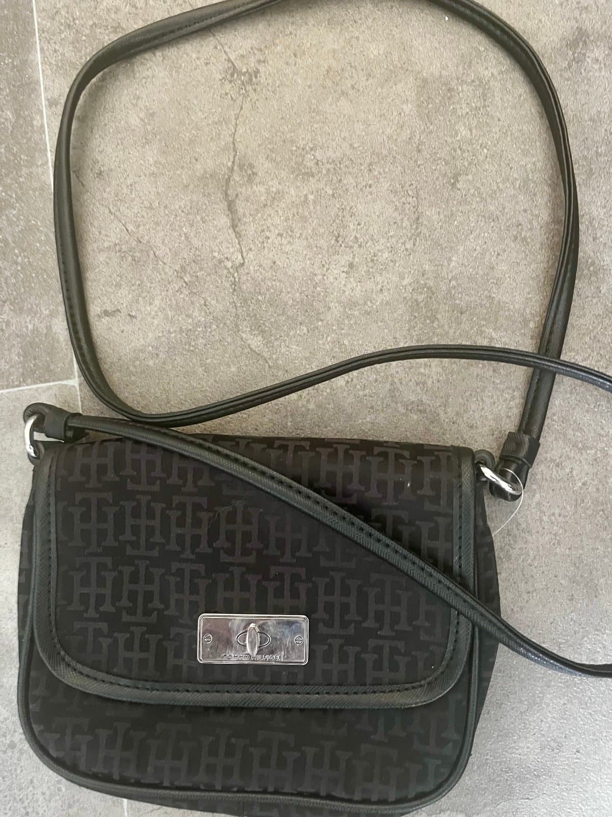 New Tommy Hilfiger Purse - Image 1