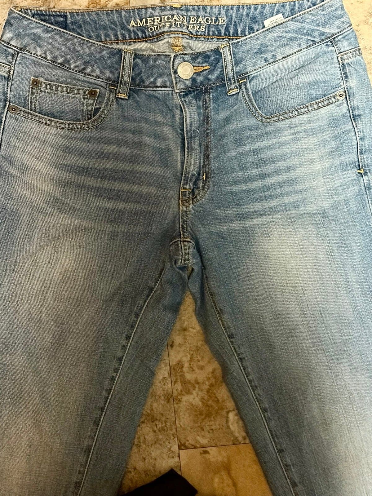 Women’s American Eagle Boyfriend Jeans, size 6 - Thumbnail 2