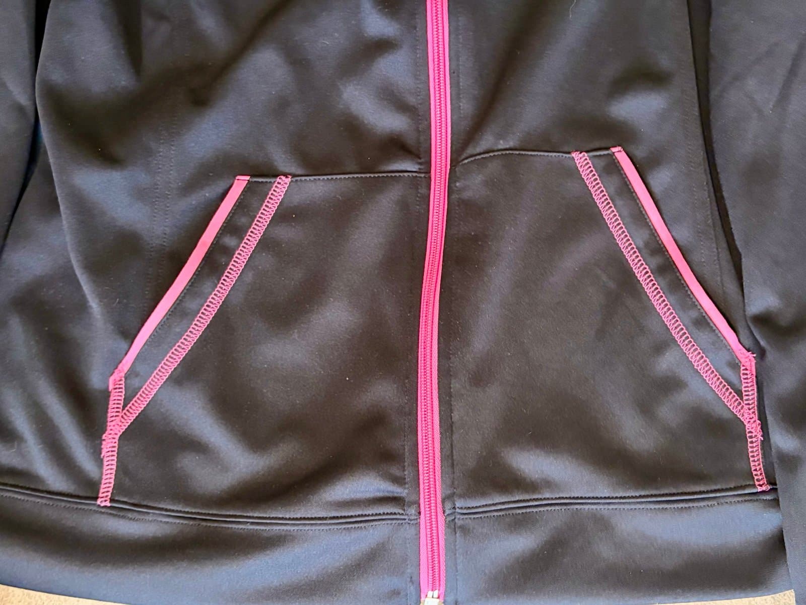 NWT, Silver wear, Sweat/Track Suite, Size LG - Thumbnail 7
