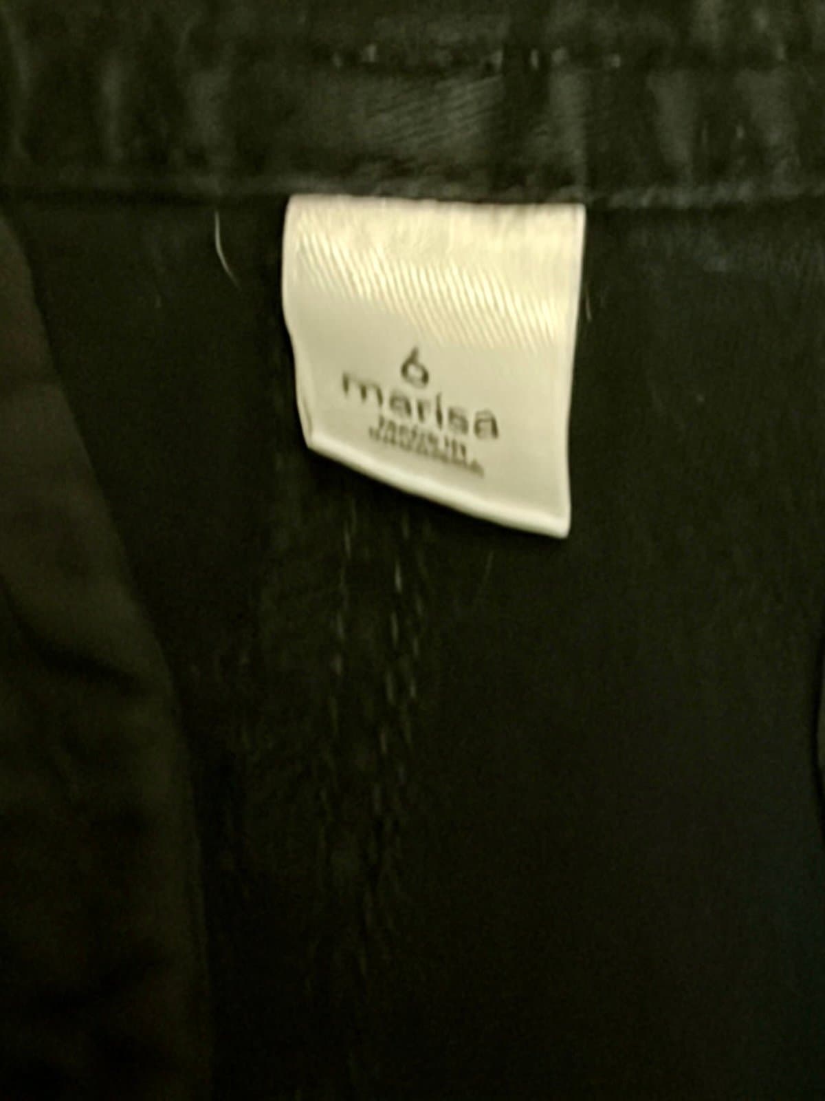 Women’s Loft cargo Navy Capris 6 - Thumbnail 4