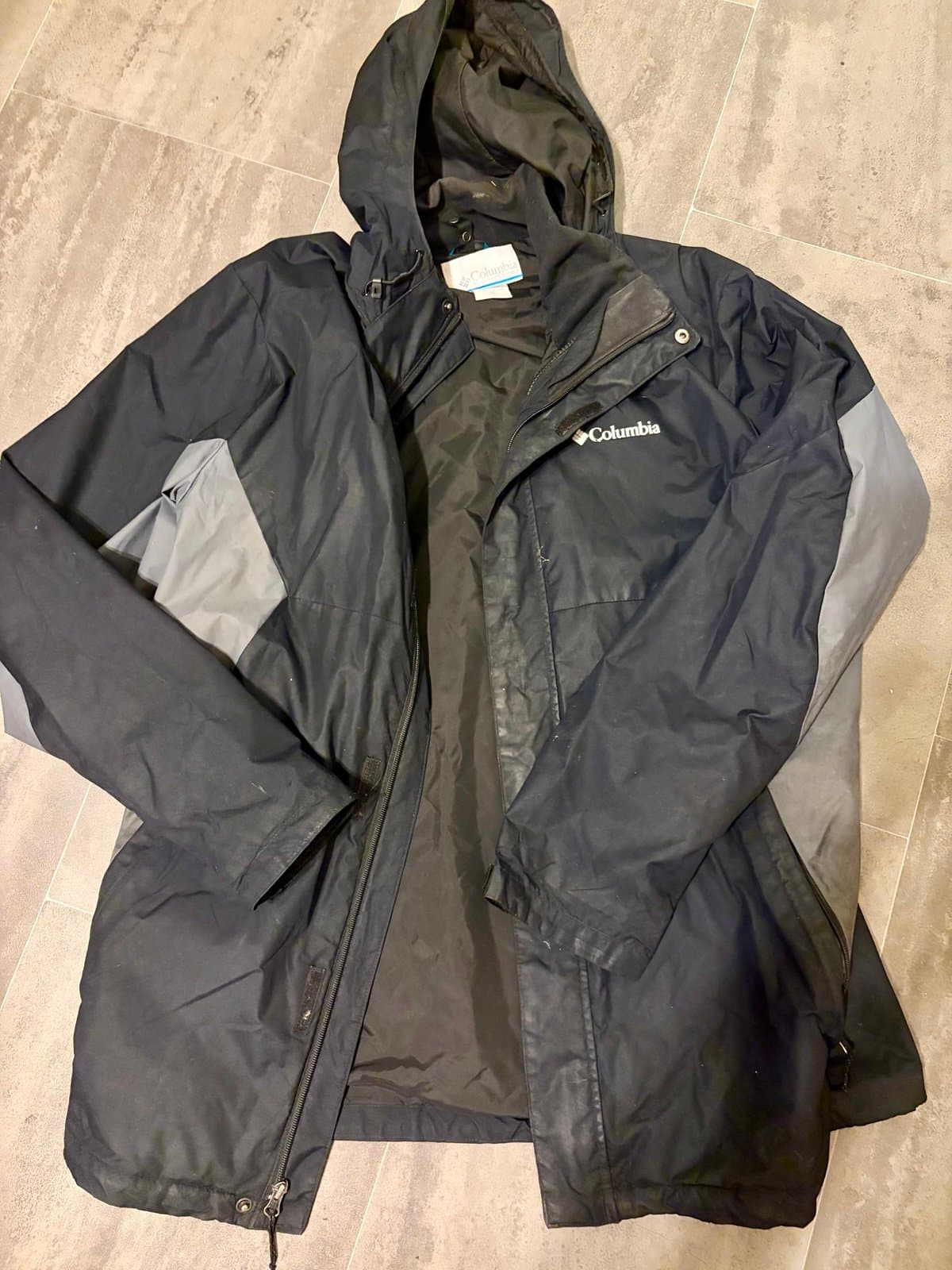 Men’s Columbia Jacket size LG - Image 1