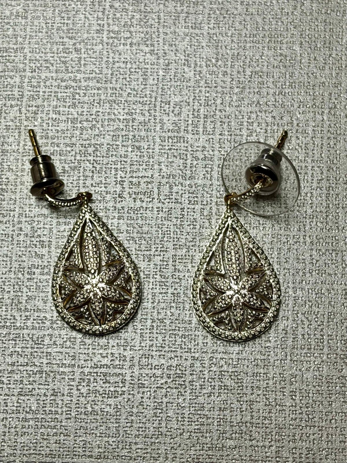 NWT, White Diamond Accent Floral Earrings - Thumbnail 2