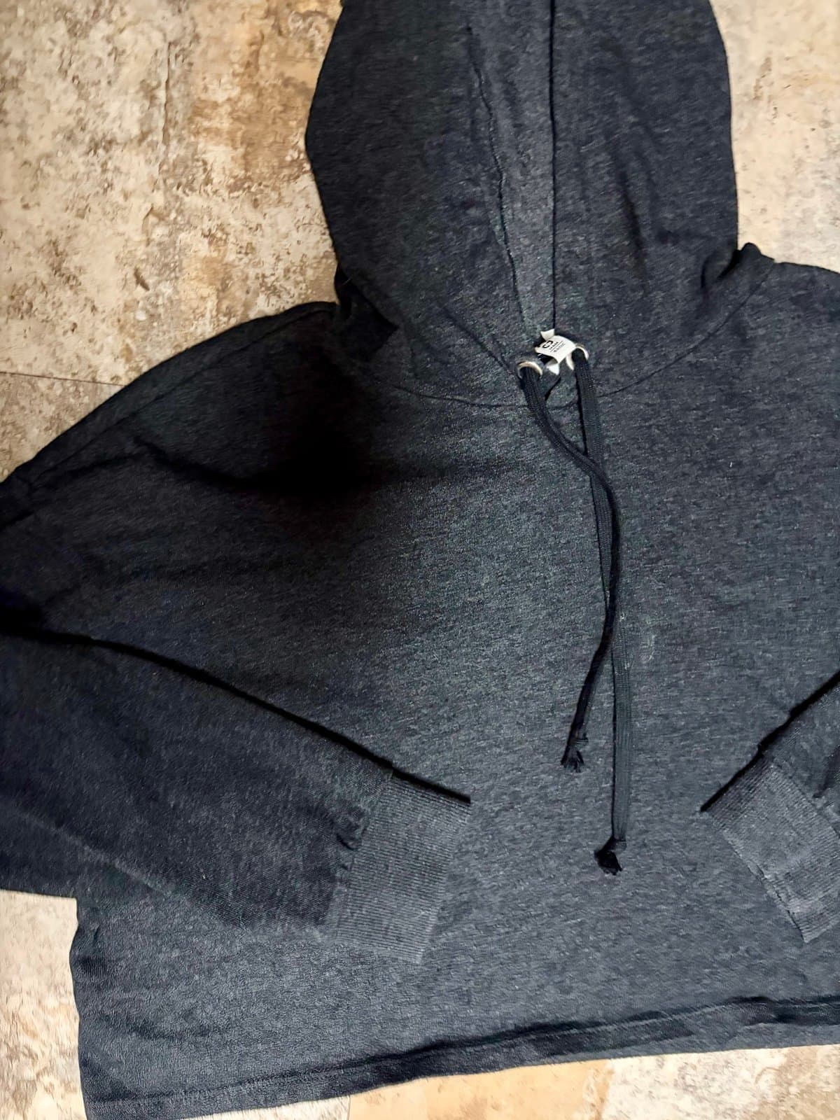 Women’s H & M cropped Hoodie, size M. - Thumbnail 4