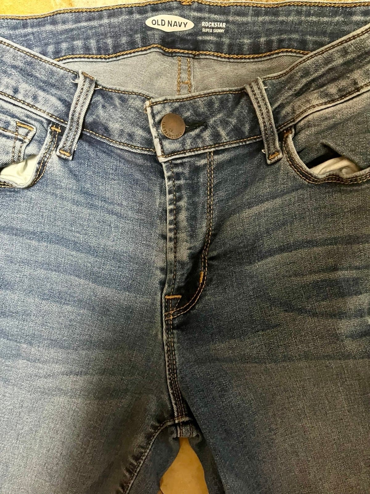Old Navy Jeans Size 6 - Thumbnail 2