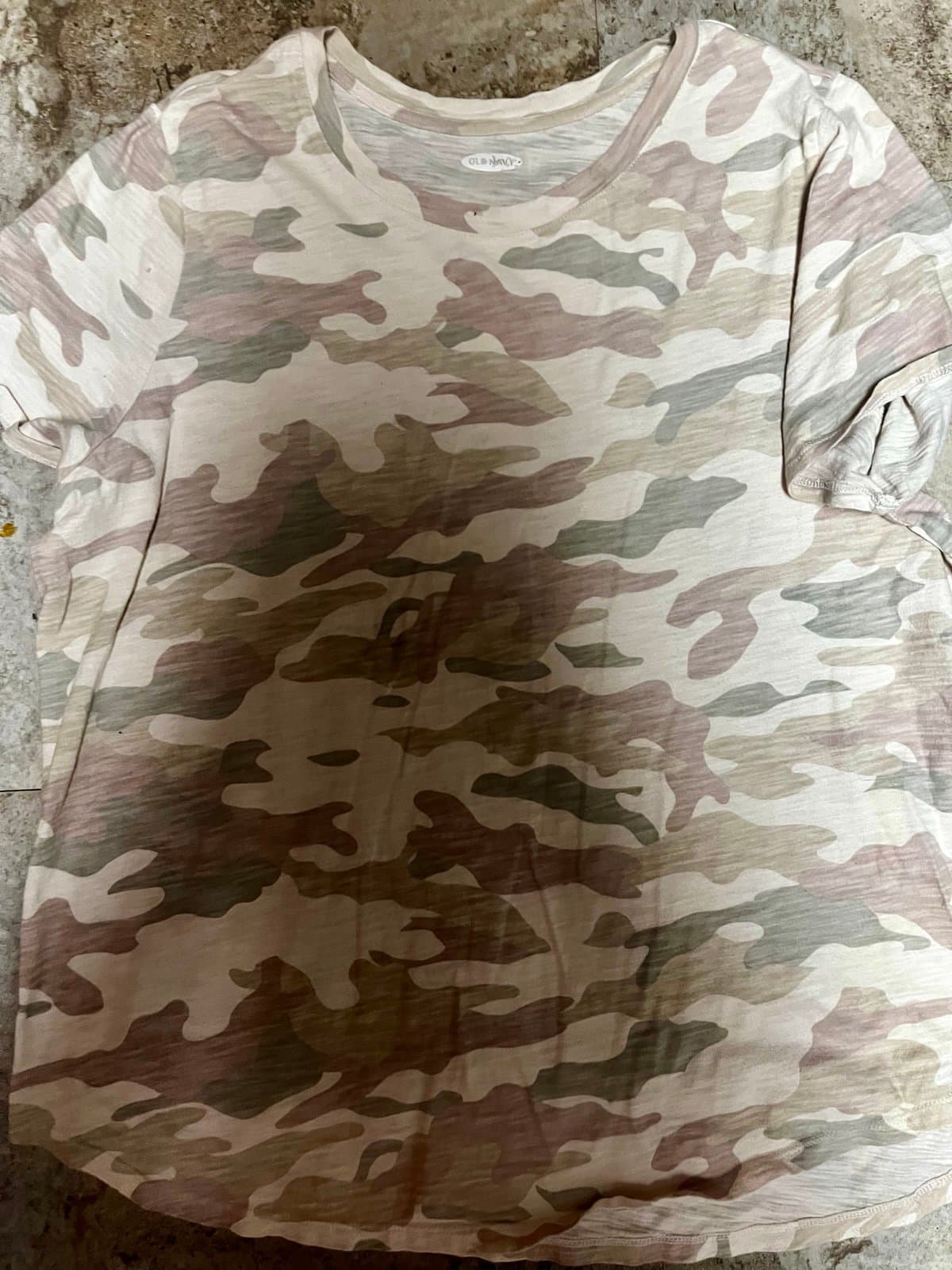 Old Navy T, size Lg. Excellent condition. - Thumbnail 4