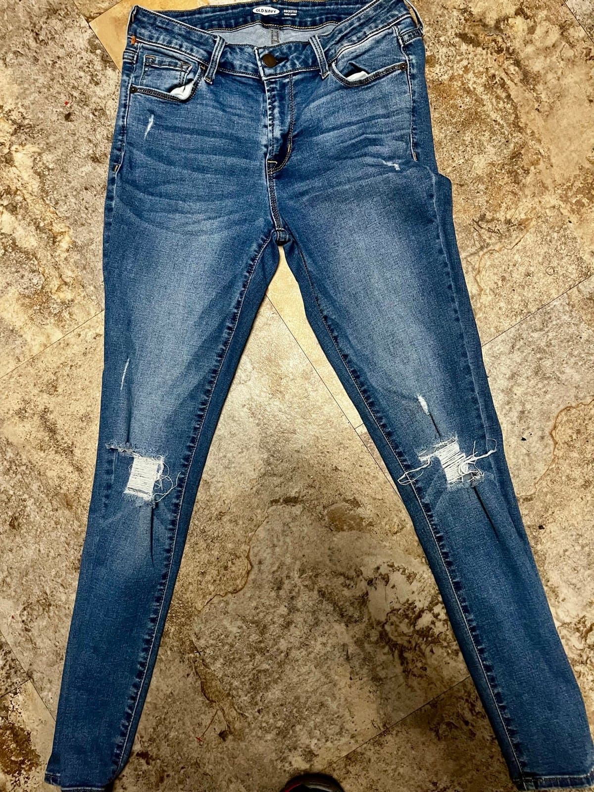 Old Navy Jeans Size 6 - Image 1