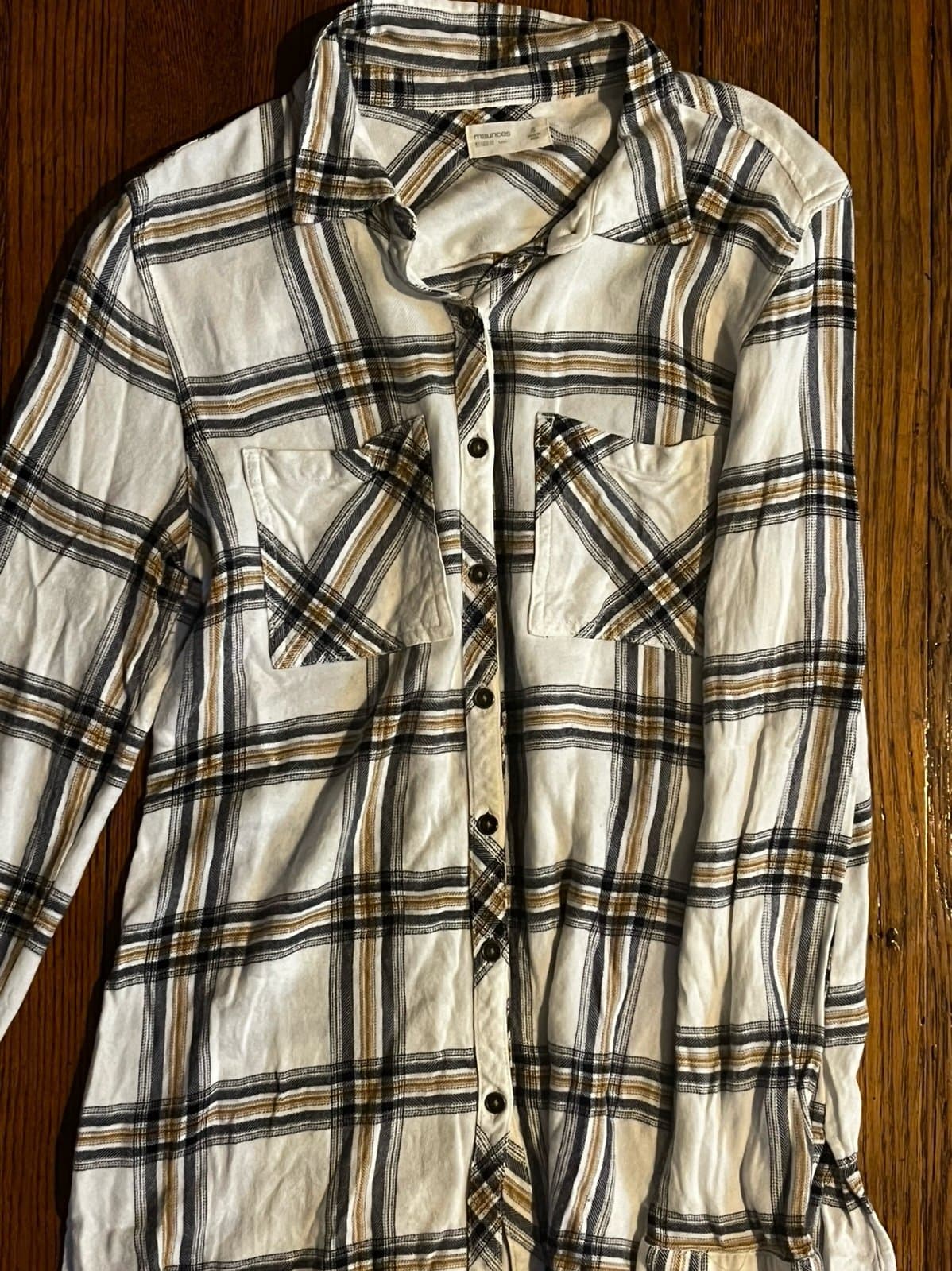 Maurice’s Flannel button up size SM. - Thumbnail 2