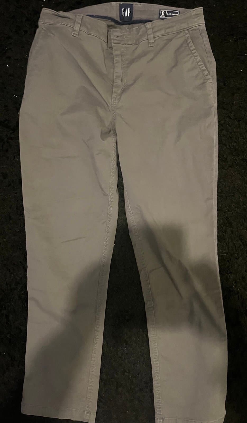 Gap Cargo Pants, size 8. - Image 1