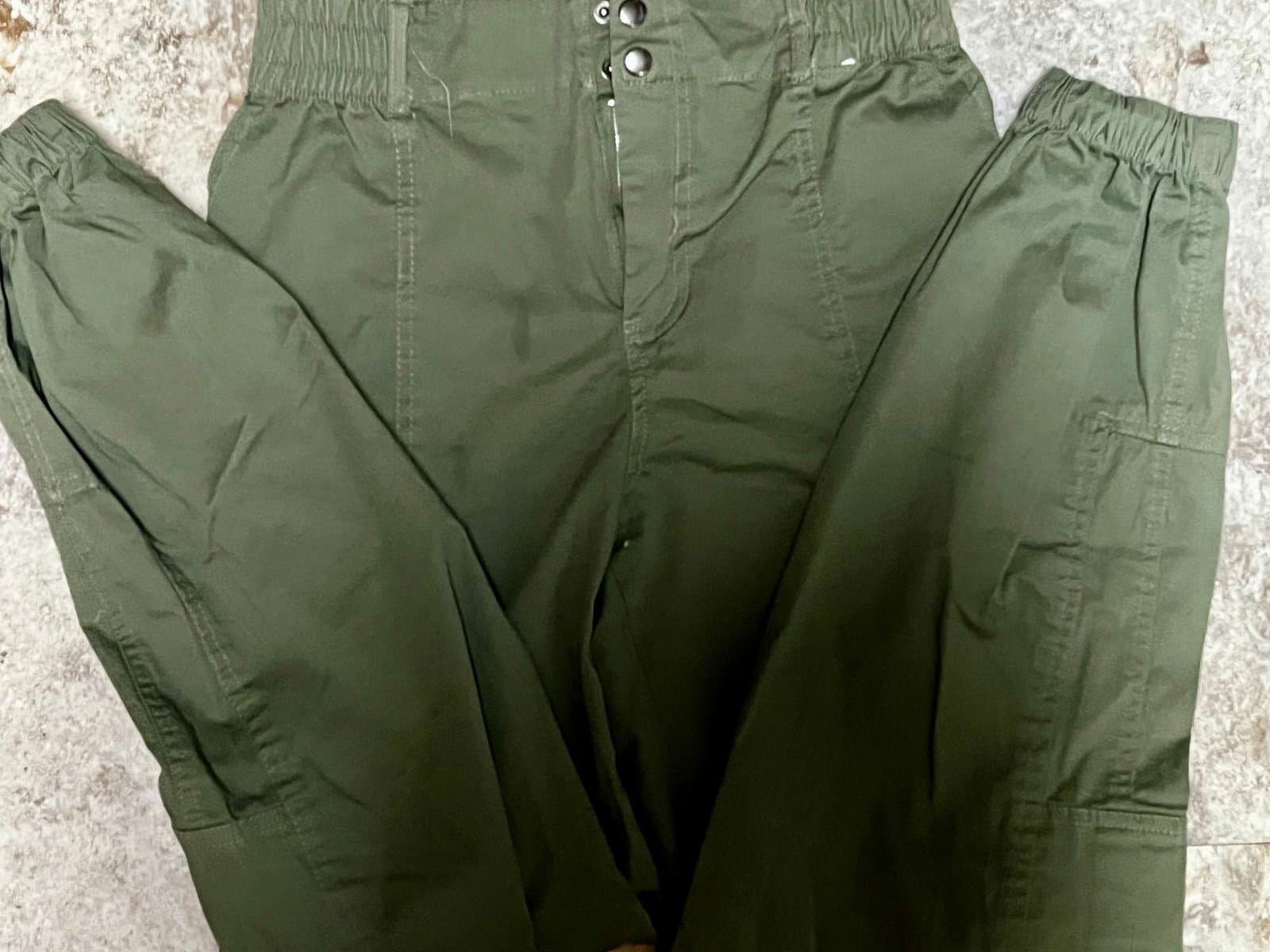 NWT, Rue 21 Cargo Pants, size SM. - Thumbnail 2