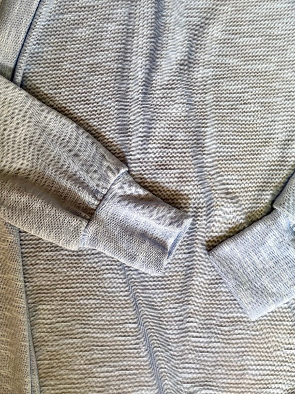 No Comment Cardigan size LG - Thumbnail 5