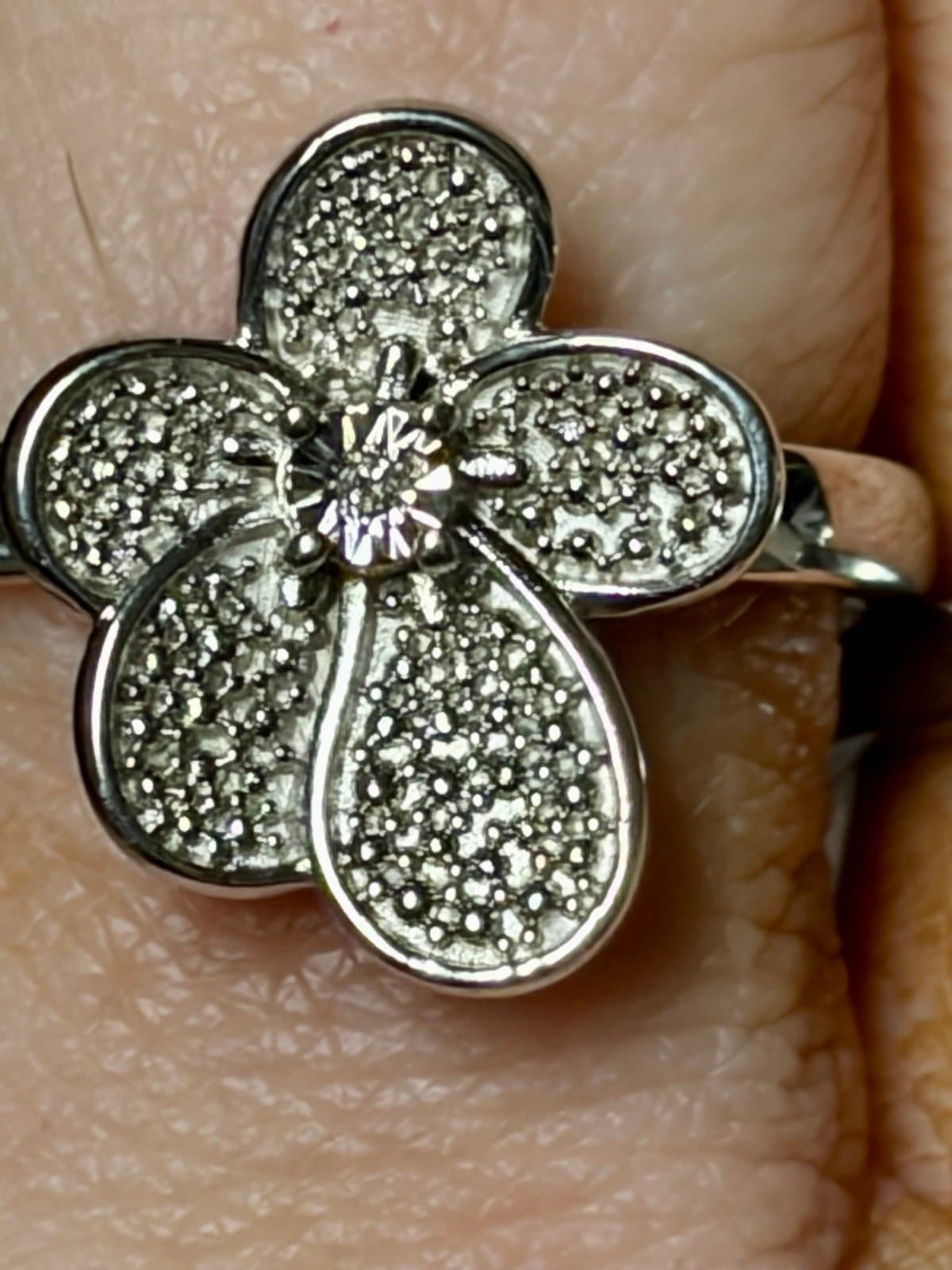 NWT, White Diamond Accent Peal Ring, size 9 - Thumbnail 6