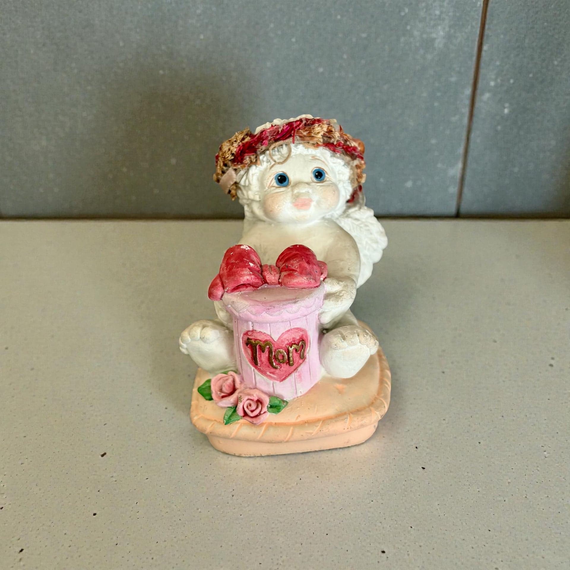 Dreamsicles 1999 Mom's Favorite First Release Cherub Figurine #10805 - Image 1