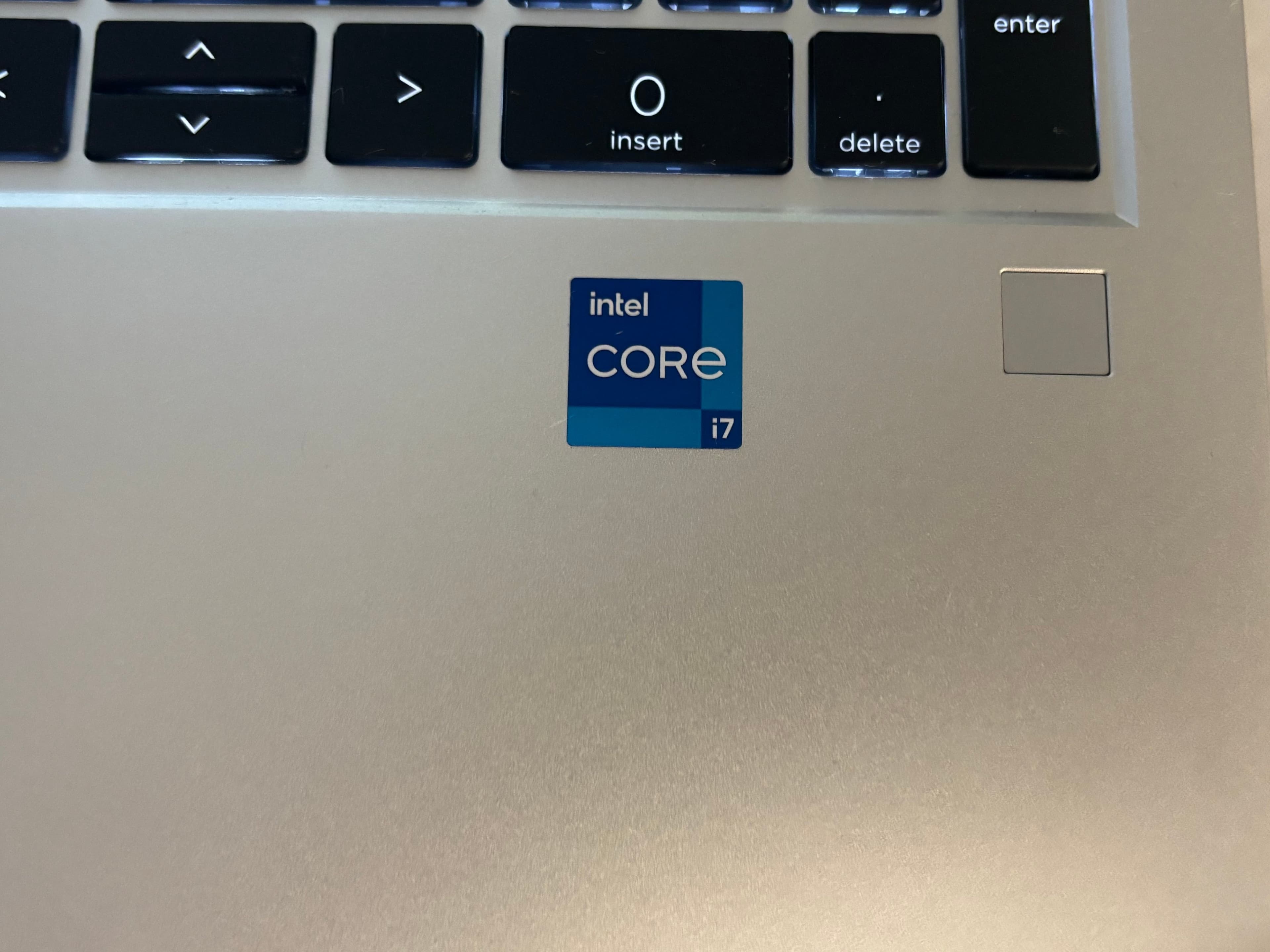 HP EliteBook 650 G10 15.6" | Core i7-1355U | 16GB RAM | 512GB SSD | Win 11 Pro - Thumbnail 2