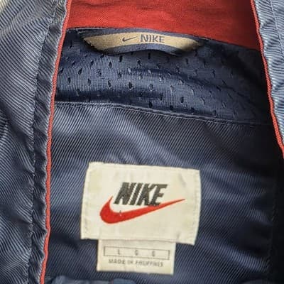 Vintage Men’s Large Navy Blue Nylon Jacket - Thumbnail 4