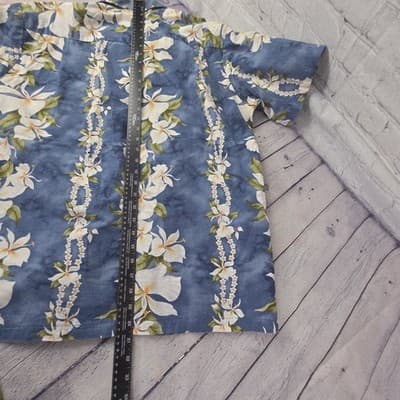 Jade Fashions Men's Large Hawaiian Tan and Blue S/S Button Down Shirt - Thumbnail 8