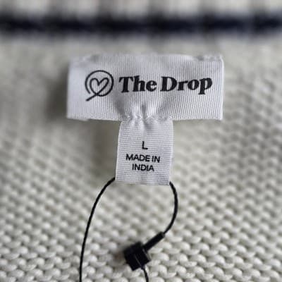 NWT The Drop Women's Large White W/ Red V-Neck Sweater - Thumbnail 3