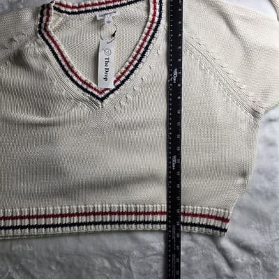 NWT The Drop Women's Large White W/ Red V-Neck Sweater - Thumbnail 6