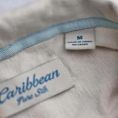 VTG Caribbean Men's Medium Ivory Silk Hawaiian Button Down Shirt - Thumbnail 5