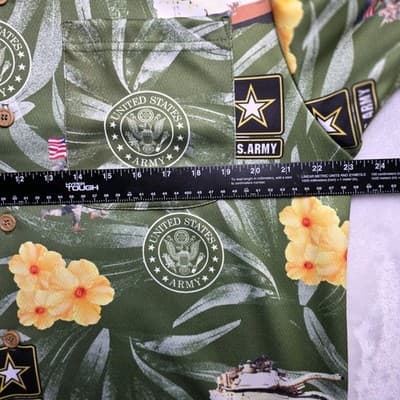 United States Military Men's Medium Hawaiian Floral Short Sleeve Shirt - Thumbnail 6