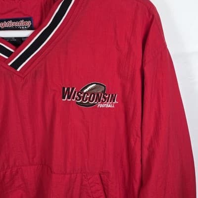 Vintage NCAA Wisconsin Badgers Mens Large Red Pullover - Thumbnail 2
