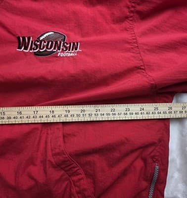 Vintage NCAA Wisconsin Badgers Mens Large Red Pullover - Thumbnail 9