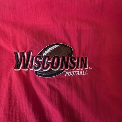 Vintage NCAA Wisconsin Badgers Mens Large Red Pullover - Thumbnail 3