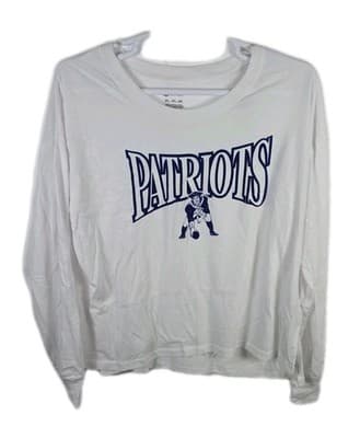NWT New England Patriots Men's XXL White Long Sleeve Shirt - Image 1