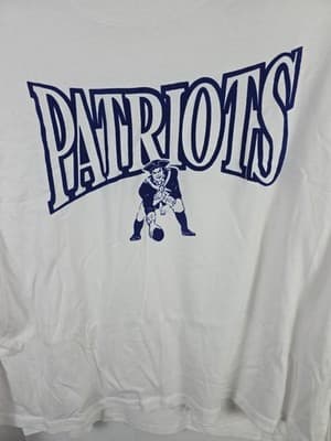 NWT New England Patriots Men's XXL White Long Sleeve Shirt - Thumbnail 2