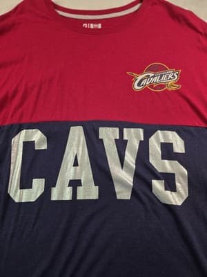 Cleveland Cavaliers Men's XL Red & Blue Long Sleeve Shirt - Thumbnail 2