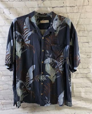 Tommy Bahama Men’s 2XB Hawaiian Tropical Short Sleeve Silk Shirt - Image 1