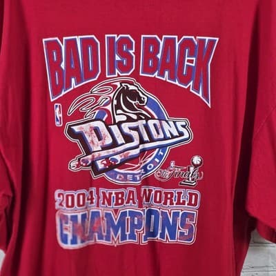 Vintage 2004 Men's 4XL Red Detroit Pistons NBA Championship T-Shirt - Thumbnail 3