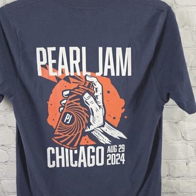 Pearl Jam Men's Small Blue 2024 Chicago S/S Concert T-Shirt - Thumbnail 7