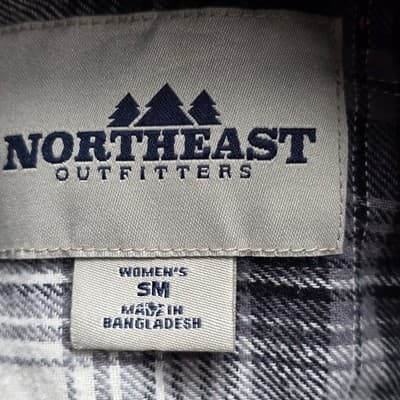 Northeast Outfitters Women's Small Gray & Black Flannel Long Sleeve Button Down - Thumbnail 4