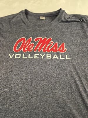 Ole Miss Rebels Volleyball T-Shirt Size Large - Image 1