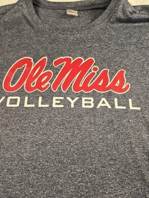 Ole Miss Rebels Volleyball T-Shirt Size Large - Thumbnail 2