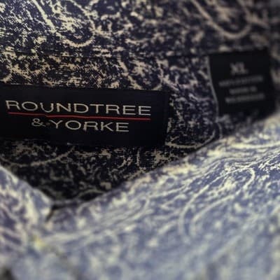 Roundtree & Yorke Men’s XL Blue Dotted Paisley Long Sleeve Button Down - Thumbnail 4