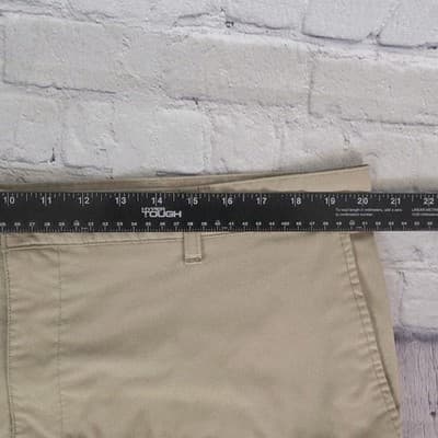 Chaps Men's 40 Tan Cargo Stretch Performance Golf Shorts - Thumbnail 2