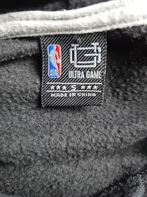 Milwaukee Bucks Small Black Long Sleeve Hoodie - Thumbnail 3